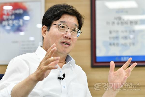 [크기변환]사본 -염태영 시장, 기초지자체장 최초로 ‘방역체계 완화’ 제안 2.jpg