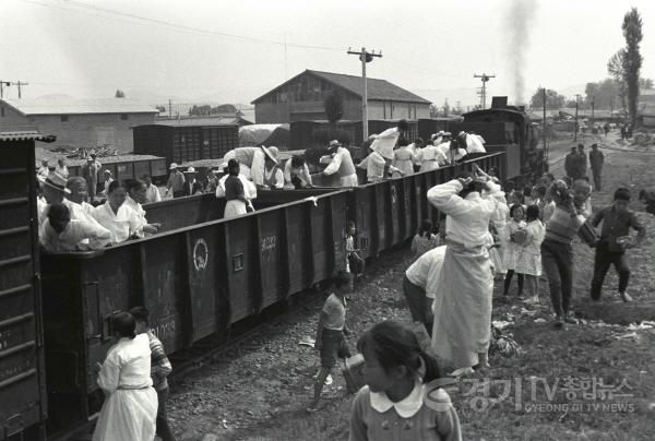 [크기변환]사본 -추가 02- 경강선 개통 5주년을 맞아 여주에 철도의 시대를 열게 해준 “수려선” 테마전시 개최 (2).jpg