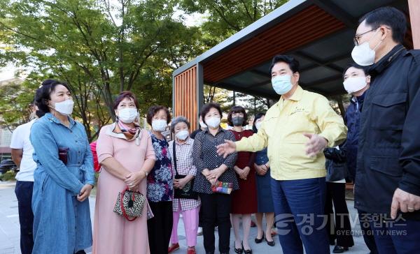 [크기변환]사본 -211014_주민 생활공간과 밀접한 공원 이용에 작은 불편함도 없어야_사진(2) 독골어린이공원.jpg