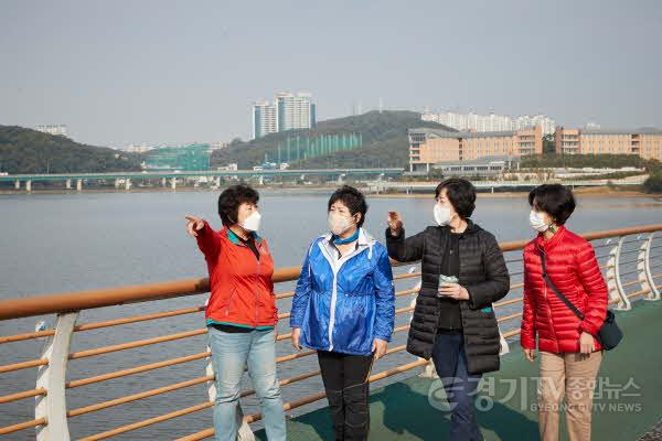 [크기변환]20211021 문화복지위원회 용인8경 답사-제3경 기흥호수공원.jpg