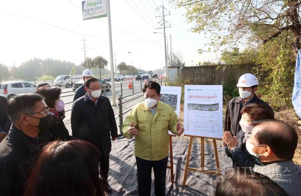 [크기변환]사본 -211103_고려종합물류 사거리 청명IC 4차로서 6차로로 탈바꿈_사진(3).jpg