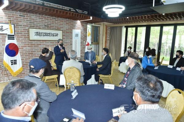 [크기변환]사본 -0429 경기도교육청, 공정성 높인 시민감사관 7년 성과 공유(사진 1).jpg