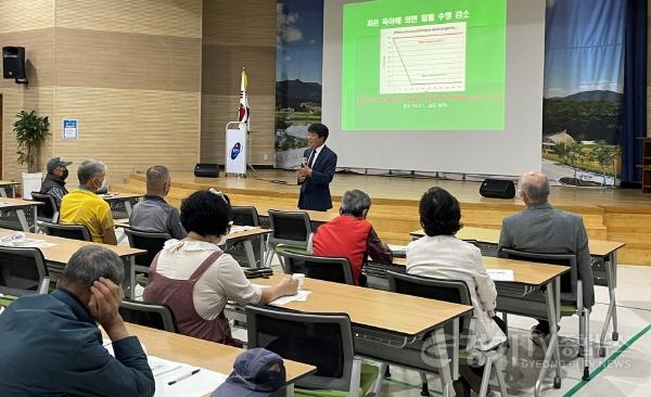 [크기변환]사본 -220509_용인시, 양봉농가 100곳 대상 꿀벌 관리 방법 교육_사진(1).jpg