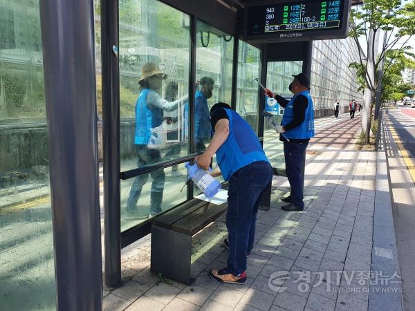 [크기변환]5-10-5 바르게살기위원회 비전2동분회 환경 정화 활동 실시.jpg