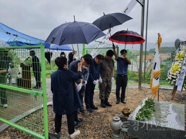 [크기변환]사본 -추가1. 죽산면 현충일 추념식 진행1.jpg