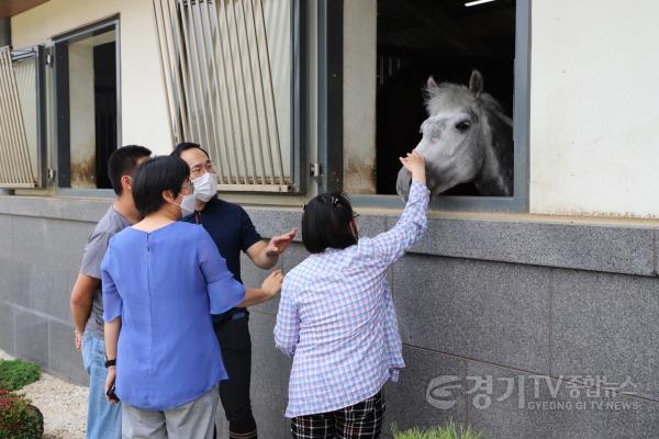 [크기변환]사본 -2-1. 장애인 승마.jpg