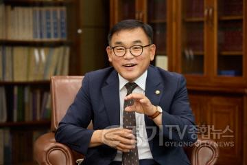 [크기변환]20220816 윤원균 의장 인터뷰(용인시기자연합회) 5.jpg