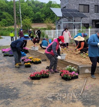 [크기변환]추가지역01- 2022년 깨끗하고 밝은 여주 만들기, 여흥동 최우수 선정 (1).jpg