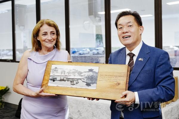 [크기변환]이재준 수원특례시장, 자매도시 호주 타운즈빌에 ‘지속가능한 도시계획 정책 교류 제안(1).jpeg