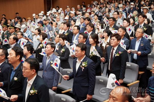 [크기변환]20230815 [용인특례시의회 동정] 윤원균 의장, 제78주년 광복절 경축식 참석(2).jpg