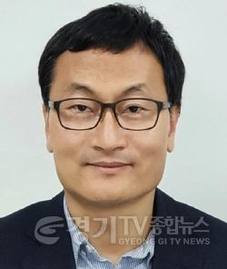 [크기변환]엄진섭 이천시 부시장 ㅍ로필 사진 (1).jpg