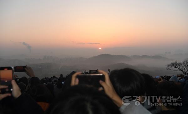 [크기변환]1-1 오산시, 2024 갑진년 독산성 해맞이 행사 개최.JPG