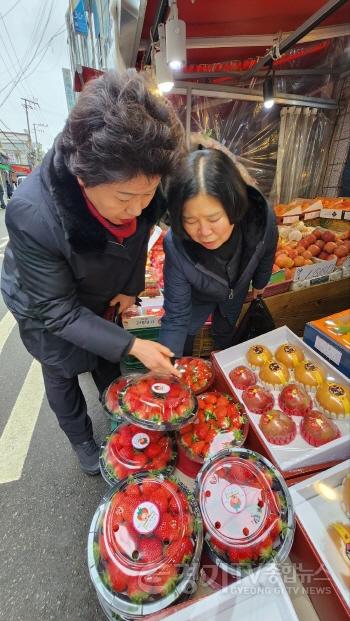 [크기변환]240206 남경순 부의장, 설맞이 전통시장 현장방문 (1).jpg