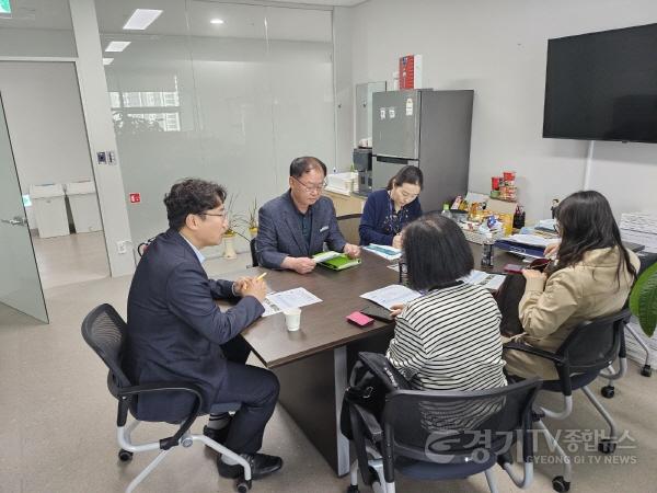 [크기변환][사진교체] 240429 조성환 의원, 경기도 자살유족 힐링캠프 프로그램 계획을 위한 정담회 개최.jpg