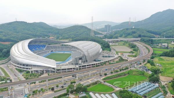 [크기변환]1-2. 반디비 체육센터가 조성될 용인미르스타디움 임시주차장 부지 전경.jpg