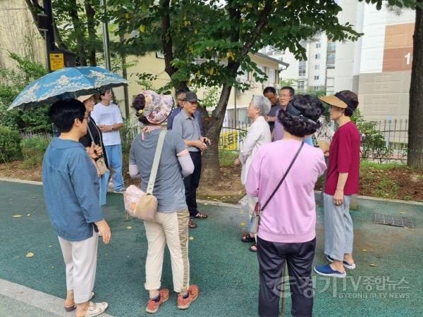 [크기변환]수원시의회 윤경선 의원, 현장 방문.jpg