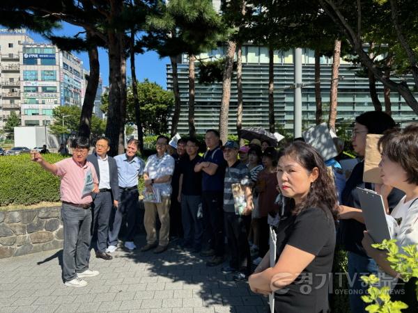 [크기변환]6-2. 용인특례시 수지구는 주민참여예산 수지구 지역회의 위원들과 함께 주요 사업 대상지 현장 실태 점검을 실시했다.jpg