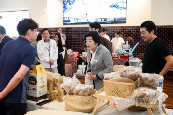 [크기변환]2. 이천시장 시몬스테라스 파머스마켓 방문2.jpg