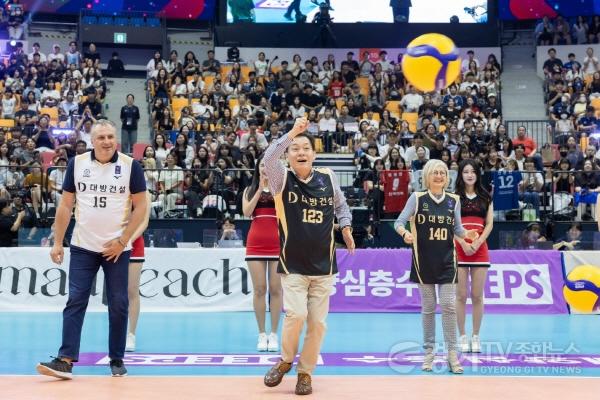 [크기변환]2-1.‘한국·이탈리아 남자배구 글로벌 슈퍼매치 수원대회’,이틀간 관중5500명 찾아.jpg