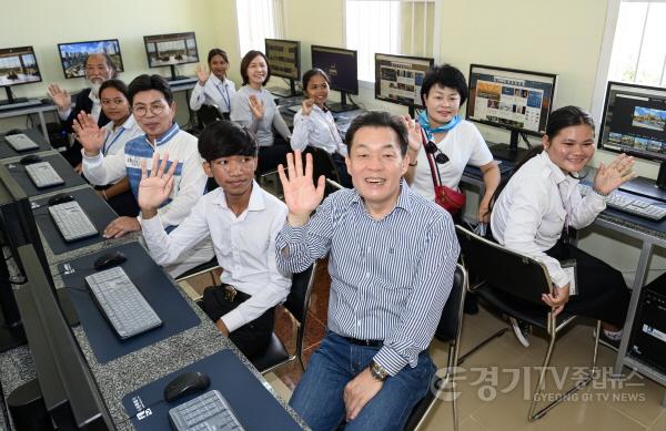 [크기변환]1-6. 자매결연 20주년 맞은 수원시와 캄보디아 시엠립주, 교류·협력 계속된다.jpg