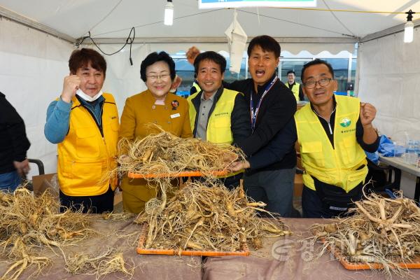 [크기변환]1지난해열린 인삼축제사진.jpg