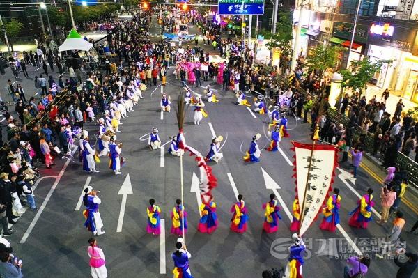 [크기변환]1.바우덕이 축제 길놀이 행사 개최.jpg