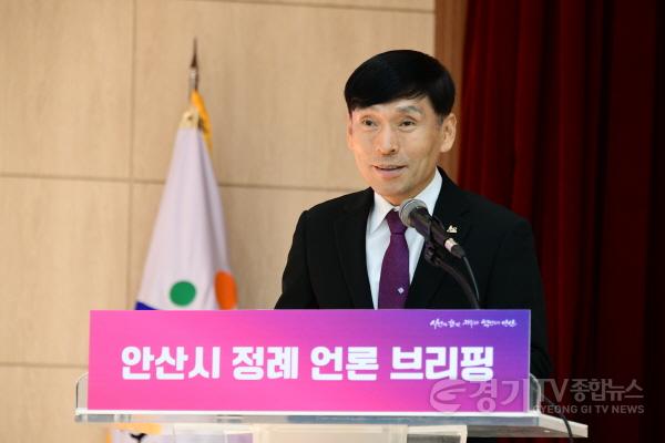 [크기변환]1.“교육이 곧 미래 경쟁력”명품 교육도시로 거듭나는 안산(2)(전덕주 행정안전교육국장).jpg