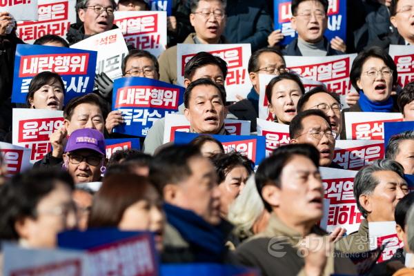 [크기변환]이재준 수원시장, “위기 대책반 가동하고,비상 체제 유지하며 시민 안전 지키겠다”(2).jpg