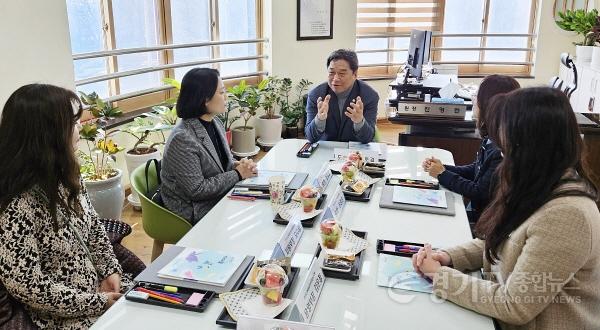 [크기변환]241211 김호겸 의원, 남부유아체험교육원 방문 ‘유아 교육 환경 개선 및 체험형 교육 확대’ 논의.jpg