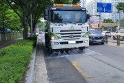[안성시]   2021년 도로 재비산먼지 저감하기 위해 살수차를 운행    -경기티비종합뉴스-