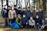 [안성시]   시민안전과 공직자들, 비봉산 등산로 환경정화 실시   -경기티비종합뉴스-