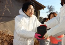 [경기티비종합뉴스] 김경희 이천시장, 한파 속‘연탄배달’봉사로 온기 전해