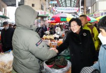 [이천시]  김경희시장, 전통시장 현장 방문  시장 물가동향 파악 및 상인 격려   -경기티비종합뉴스-