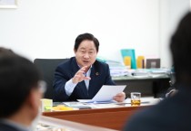 [경기티비종합뉴스] 남양주시 주광덕 시장, 경기도 기능경기대회 참관차 남양주고 방문... 교육 간담회 시간도 가져