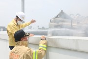 [경기티비종합뉴스] 화성 공장화재 현장 찾은 김동연  “가용자원 총 동원해 신속하게 화재진압 해달라”