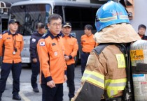 [경기티비종합뉴스] 용인소방서, 안기승서장 고층건축물 화재 대비 기본 전술훈련 ‘농연 뚫고 화점 킥!’ 실시