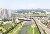 [경기티비종합뉴스] 용인특례시, 유방동 일대 경안천 횡단 인도교 완공